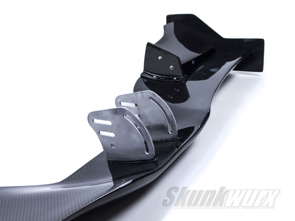 No more cracking front wings! A redesigned front wing bracket for the Atom...